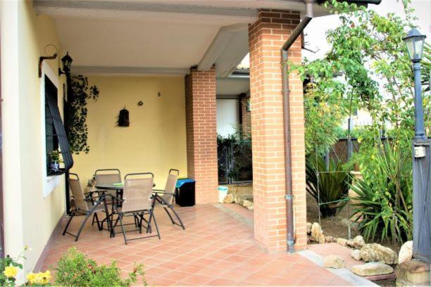 Monica'S Villa ฟิอาโน โรมาโน ภายนอก รูปภาพ