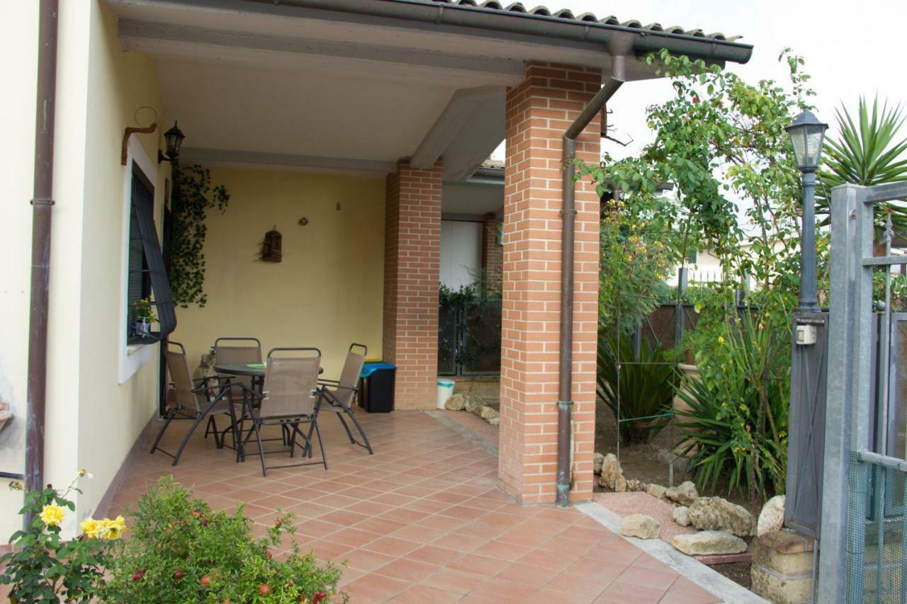 Monica'S Villa ฟิอาโน โรมาโน ภายนอก รูปภาพ